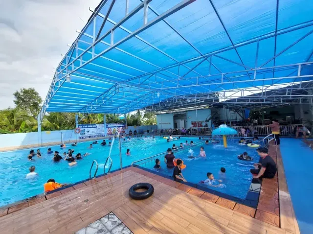 Hồ bơi Minh Phương Cần Thơ